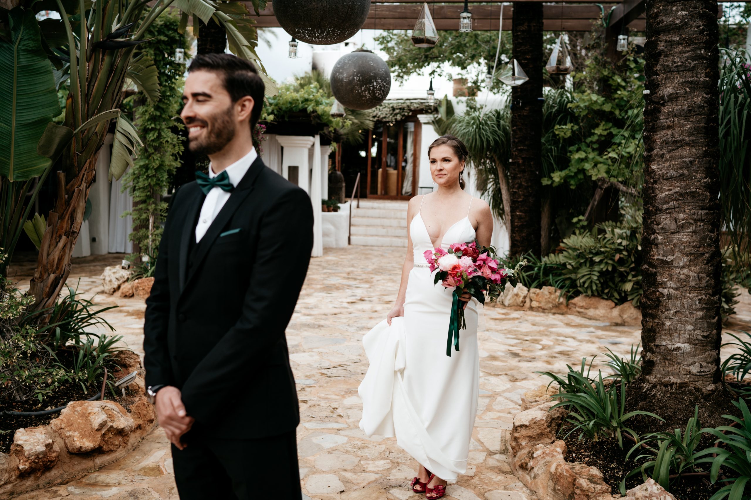 Should You Split Your Wedding Bill In Percentage? - Spain4weddings