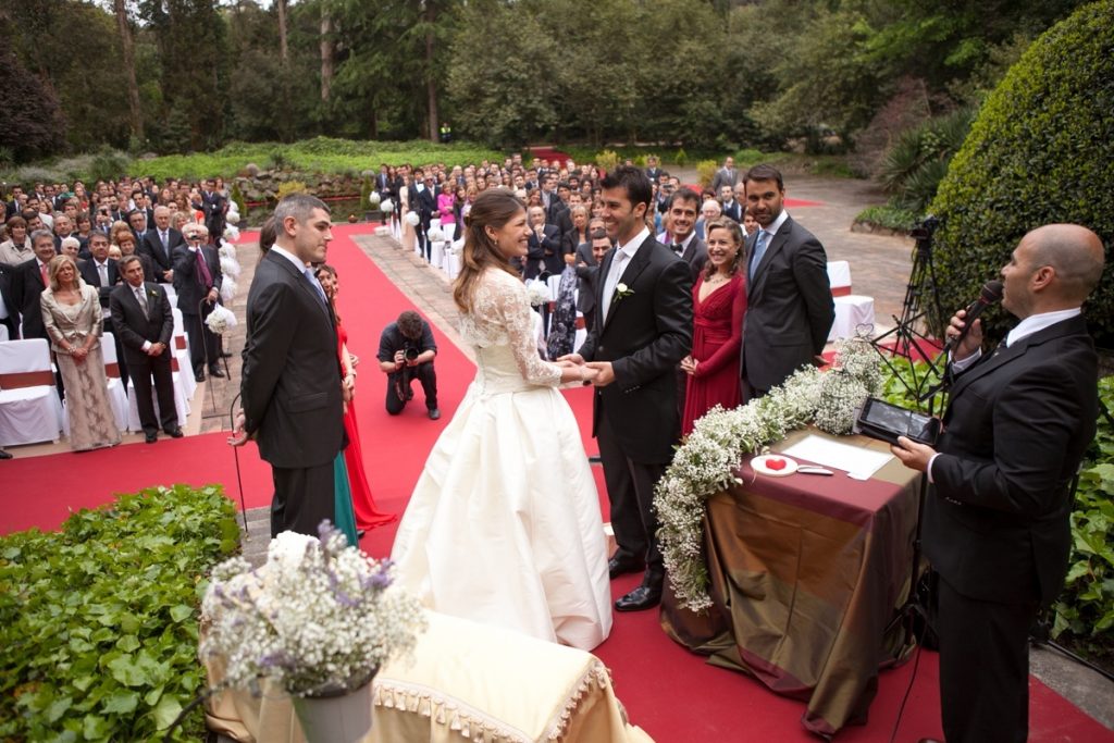 WEDDING, ELOPEMENT and VOW RENEWAL CEREMONIES IN CATALONIA